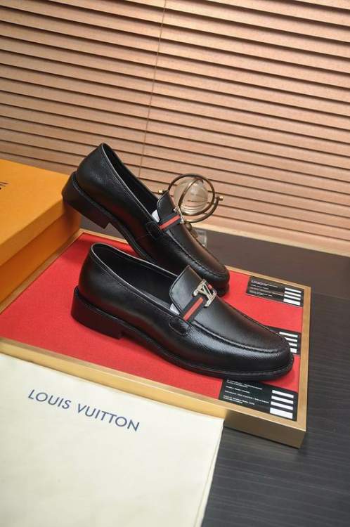 Picture of Louis Vuitton Shoes _SKULVsz38-45mnf056314339